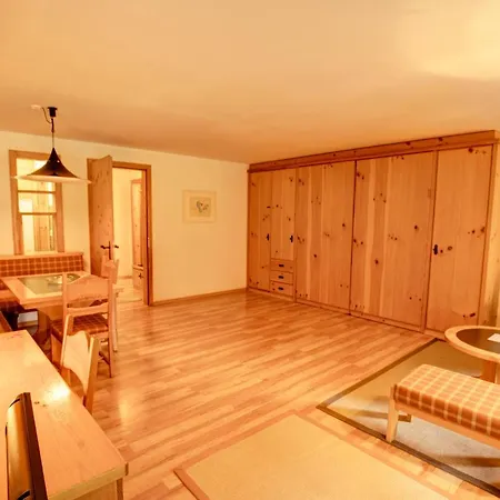 Apartmán Chesa Munteratsch *