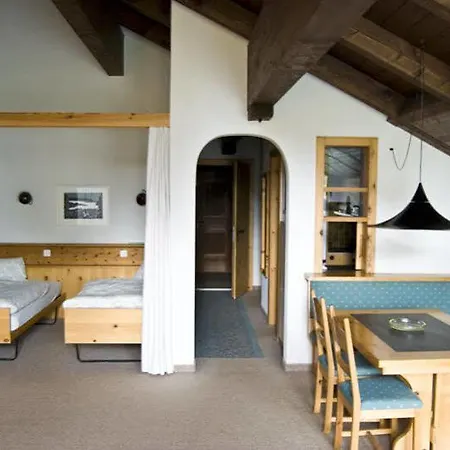 Chesa Munteratsch Apartmán *